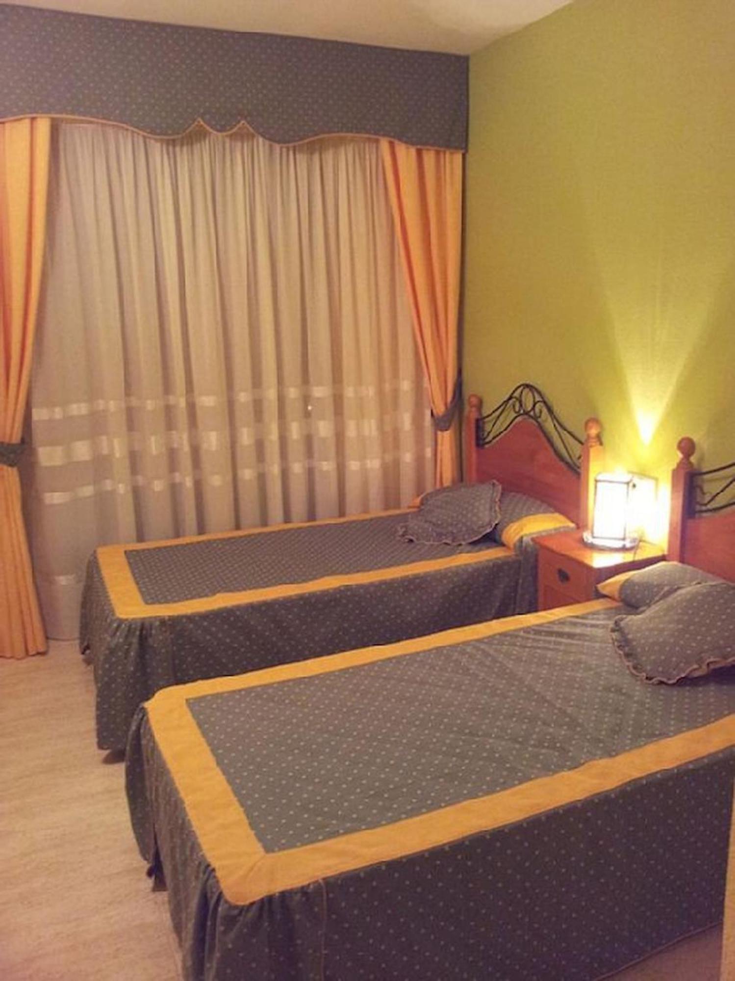 Апартаменти Vacansis Espacio, 2-13 Кульєра Екстер'єр фото