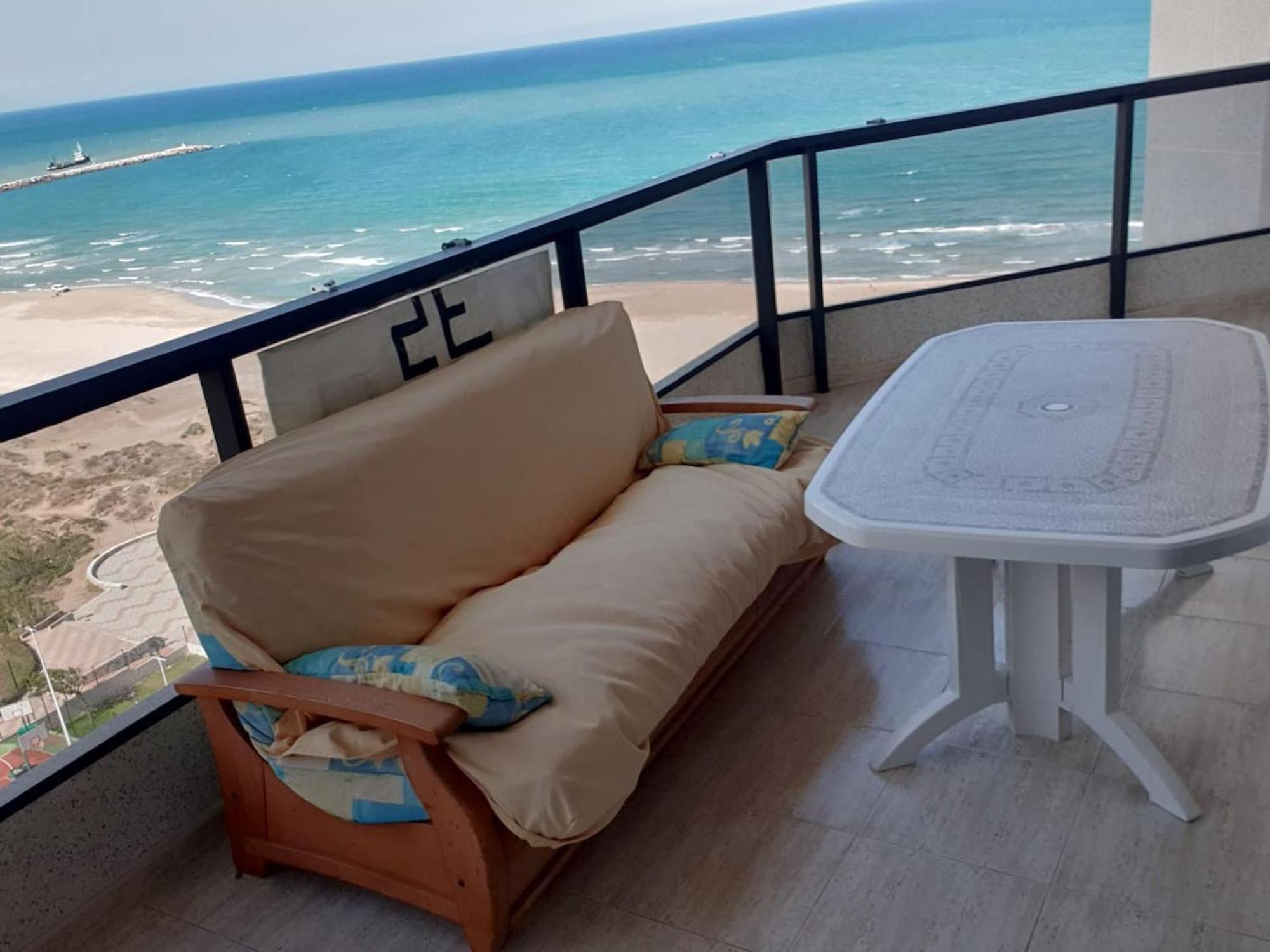 Апартаменти Vacansis Espacio, 2-13 Кульєра Екстер'єр фото